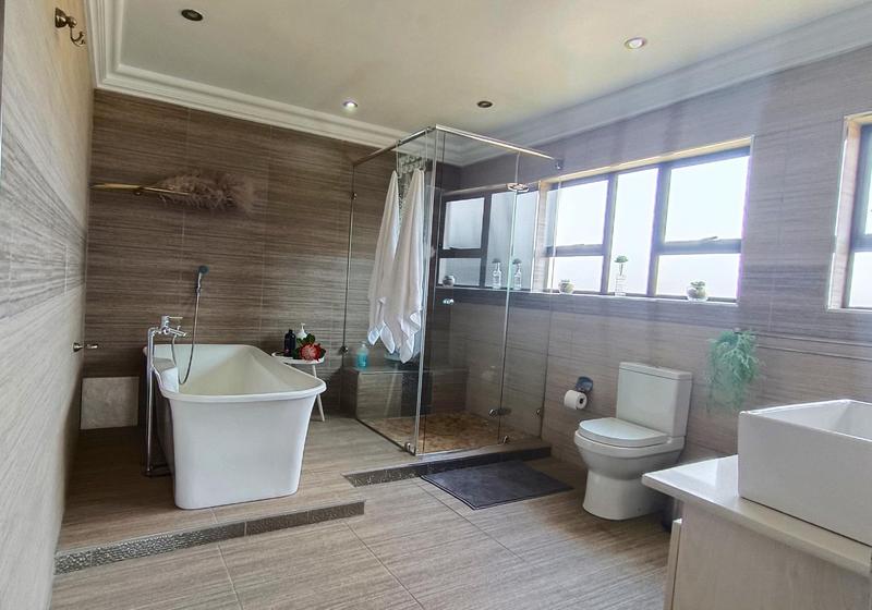 6 Bedroom Property for Sale in Blue Saddle Ranches Gauteng
