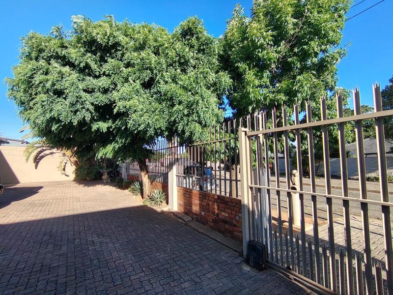 6 Bedroom Property for Sale in Gerdview Gauteng