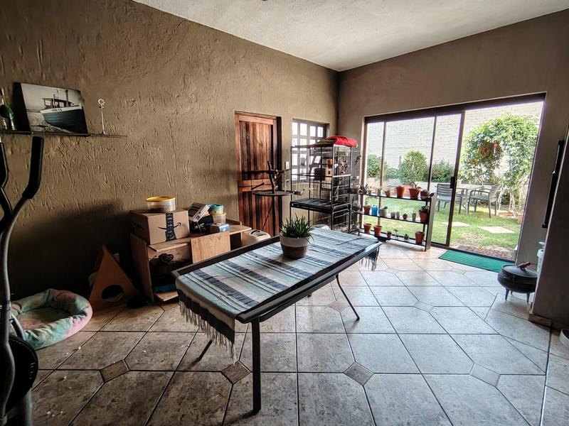 6 Bedroom Property for Sale in Gerdview Gauteng