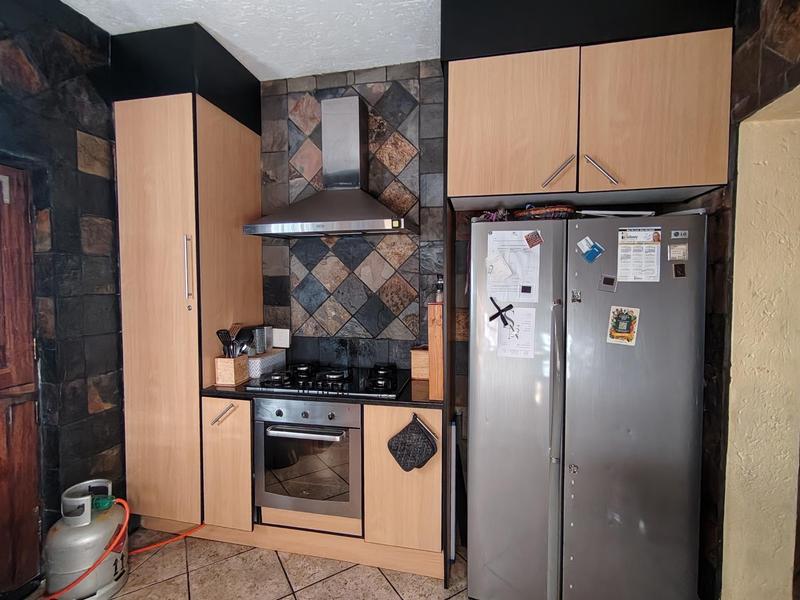 6 Bedroom Property for Sale in Gerdview Gauteng