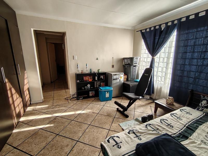 6 Bedroom Property for Sale in Gerdview Gauteng