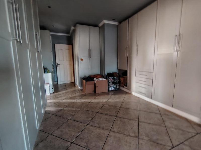 6 Bedroom Property for Sale in Gerdview Gauteng