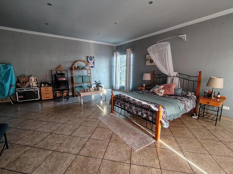 6 Bedroom Property for Sale in Gerdview Gauteng