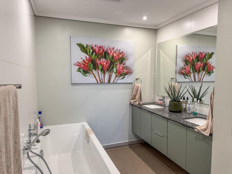 3 Bedroom Property for Sale in Midfield Estate Gauteng