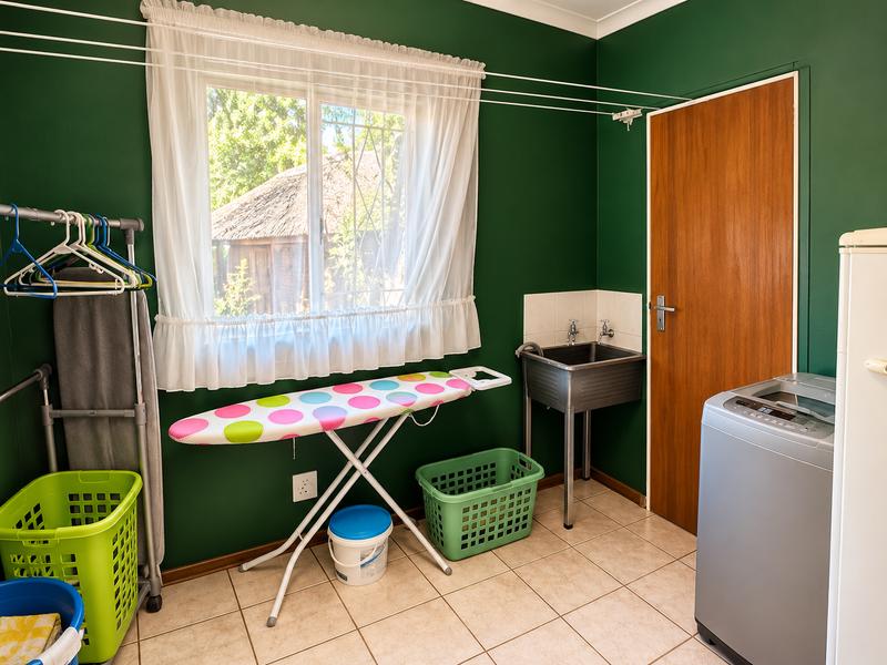 4 Bedroom Property for Sale in Heuweloord Gauteng