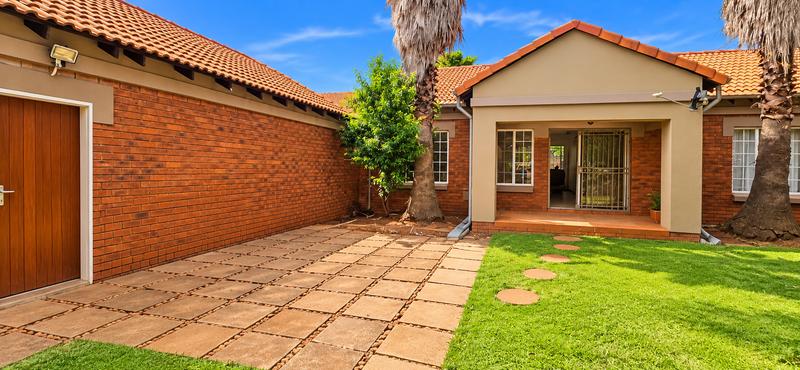 3 Bedroom Property for Sale in Eco Park Gauteng