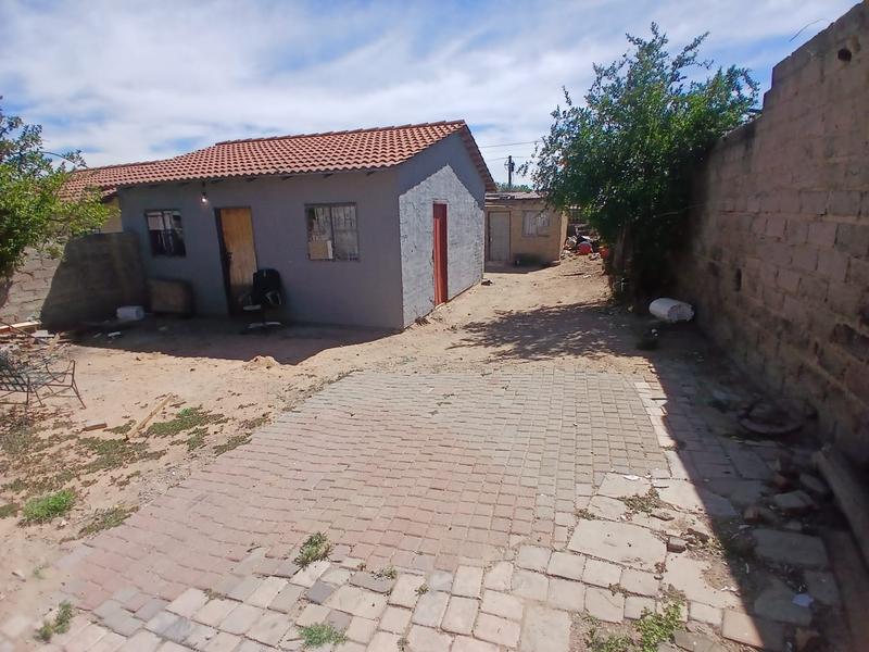 2 Bedroom Property for Sale in Olievenhoutbosch Gauteng