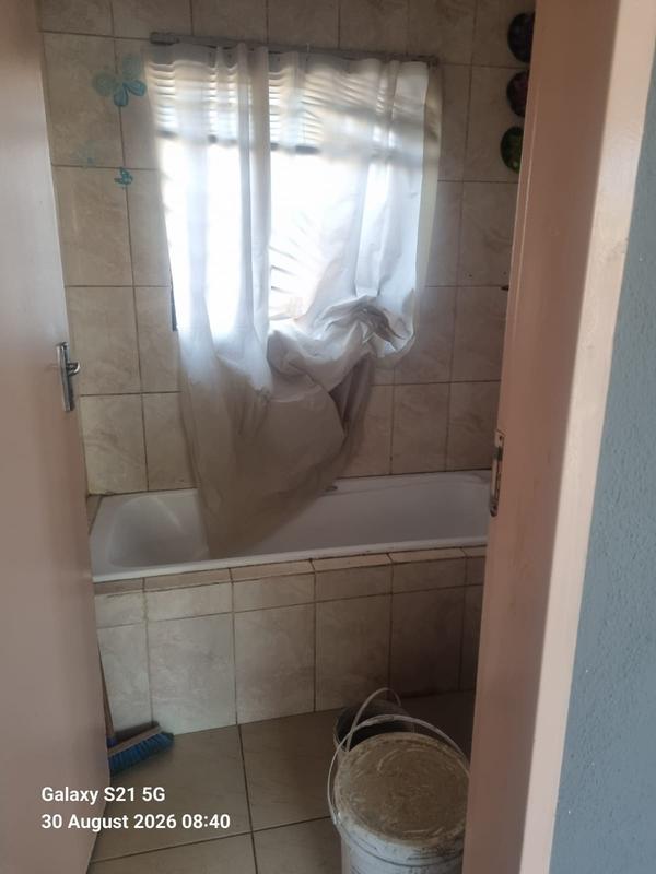 2 Bedroom Property for Sale in Olievenhoutbosch Gauteng