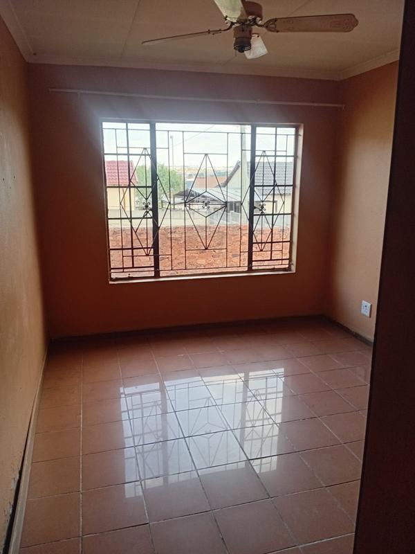 3 Bedroom Property for Sale in Olievenhoutbosch Gauteng