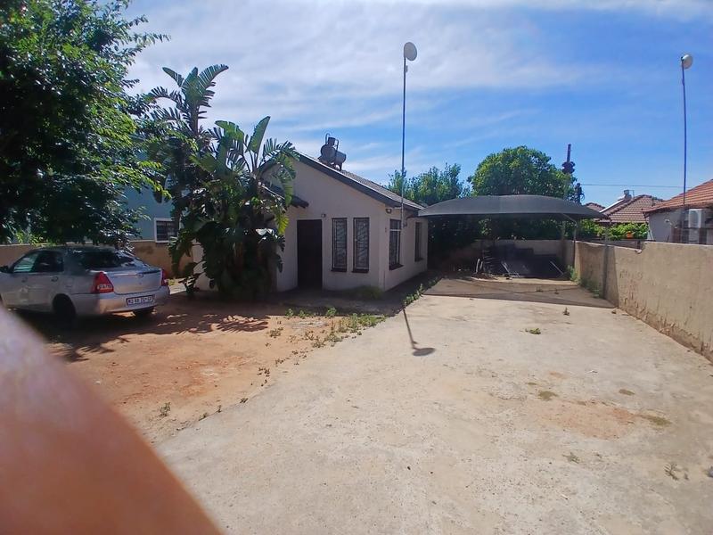 2 Bedroom Property for Sale in Olievenhoutbosch Gauteng