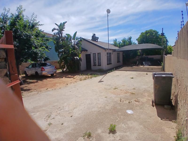 2 Bedroom Property for Sale in Olievenhoutbosch Gauteng