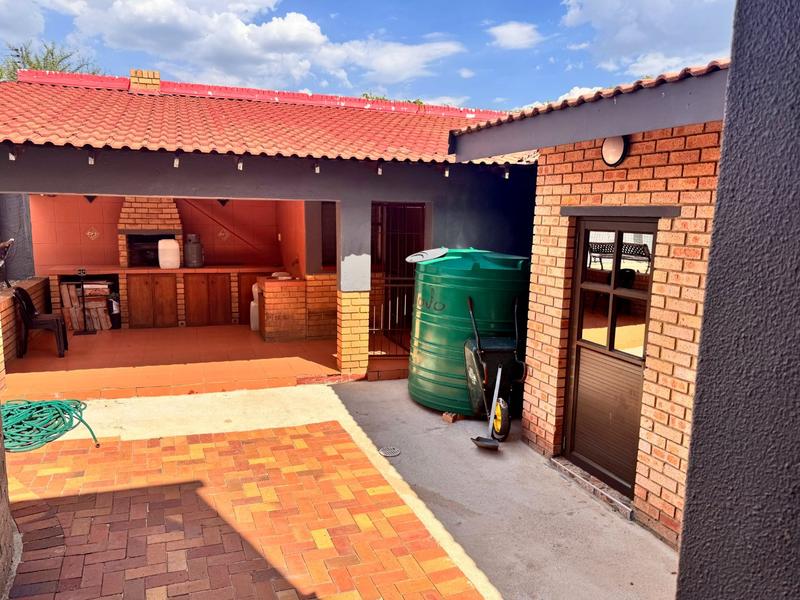 4 Bedroom Property for Sale in Eldorado Estate Gauteng