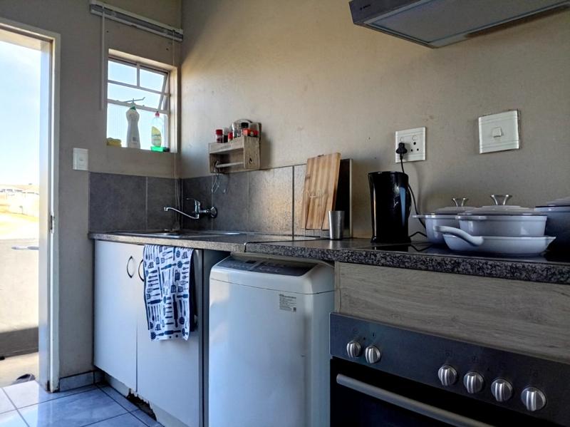 2 Bedroom Property for Sale in Fleurhof Gauteng