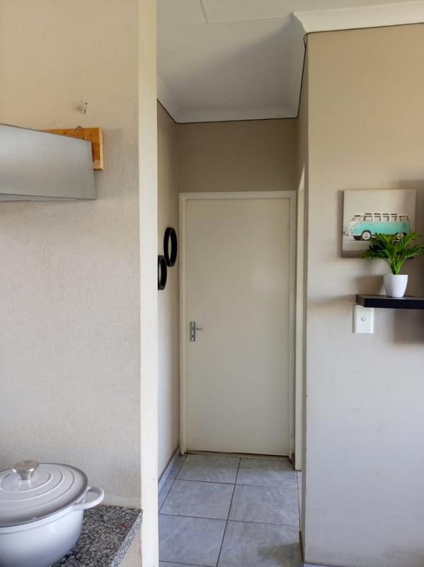 2 Bedroom Property for Sale in Fleurhof Gauteng