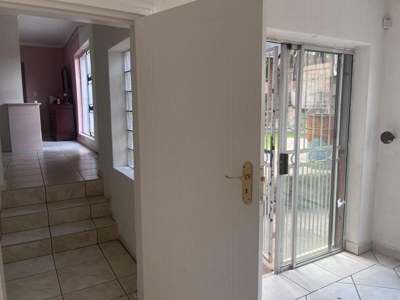 3 Bedroom Property for Sale in Mulbarton Gauteng