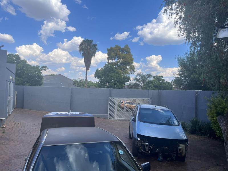 3 Bedroom Property for Sale in Mulbarton Gauteng