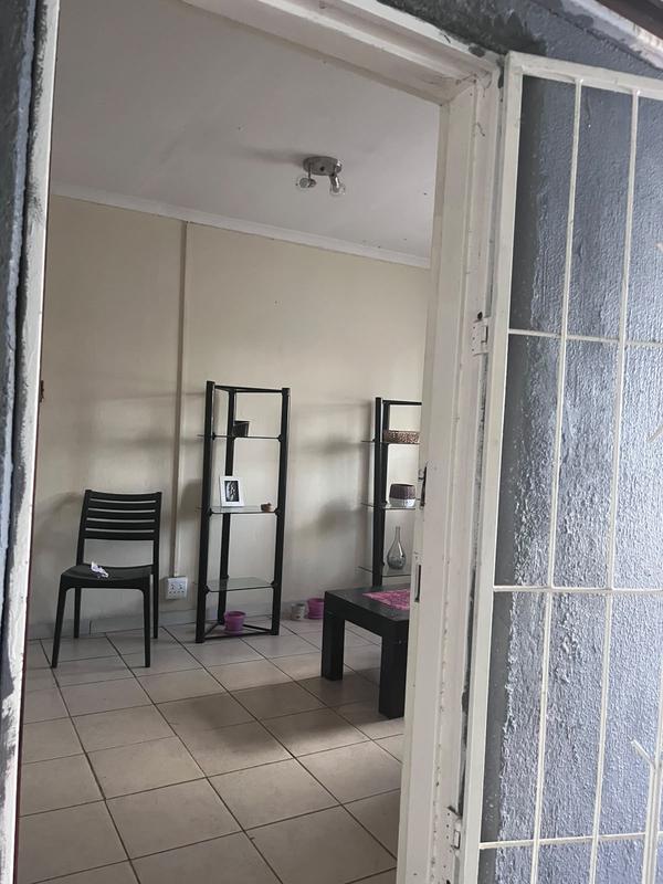 3 Bedroom Property for Sale in Mulbarton Gauteng