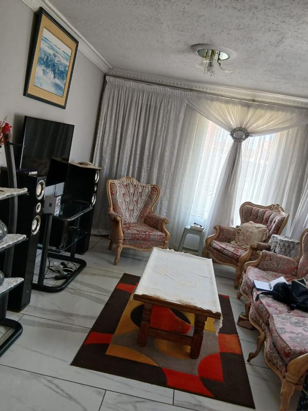 3 Bedroom Property for Sale in Protea Glen Gauteng