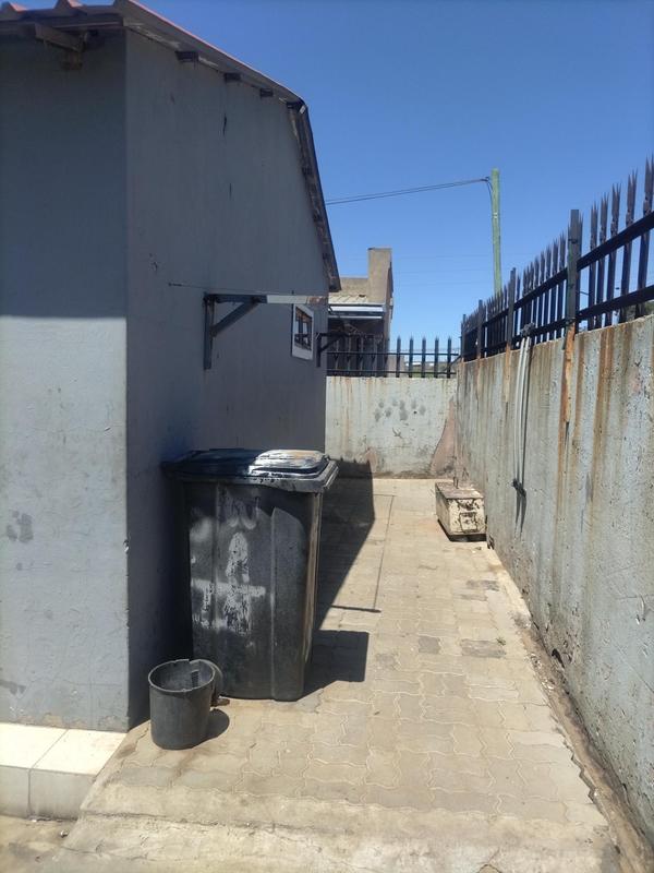 2 Bedroom Property for Sale in Vlakfontein Gauteng