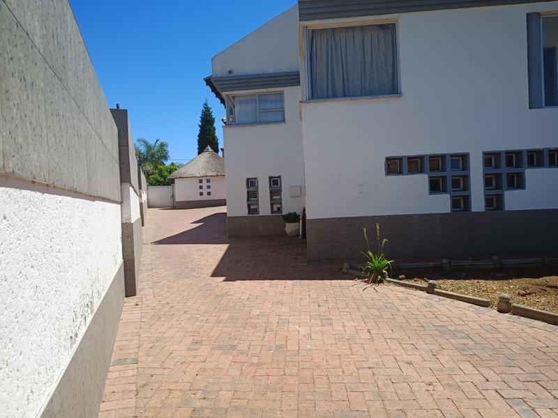 4 Bedroom Property for Sale in Liefde en Vrede Gauteng