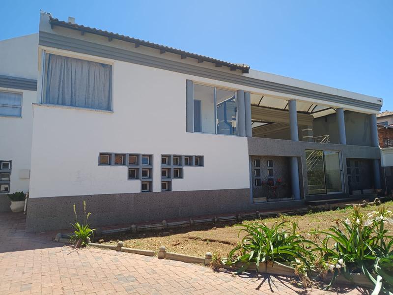 4 Bedroom Property for Sale in Liefde en Vrede Gauteng