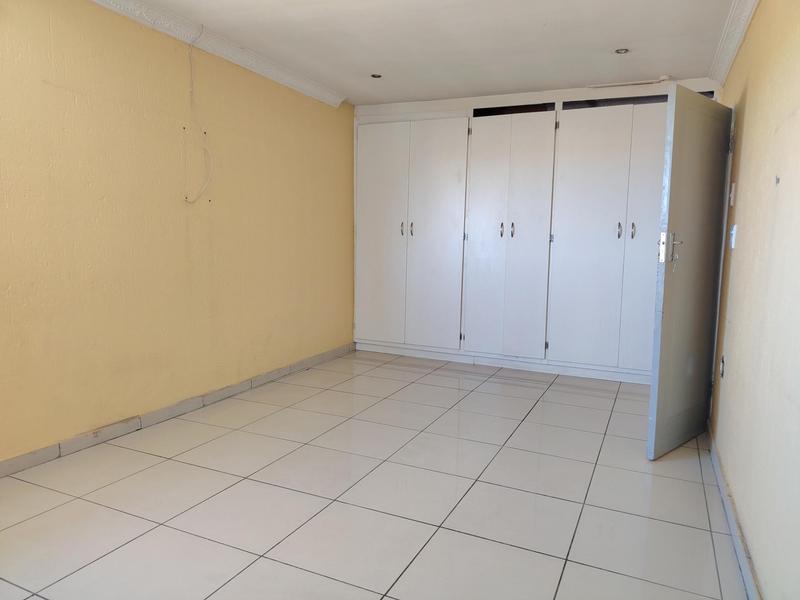 4 Bedroom Property for Sale in Liefde en Vrede Gauteng