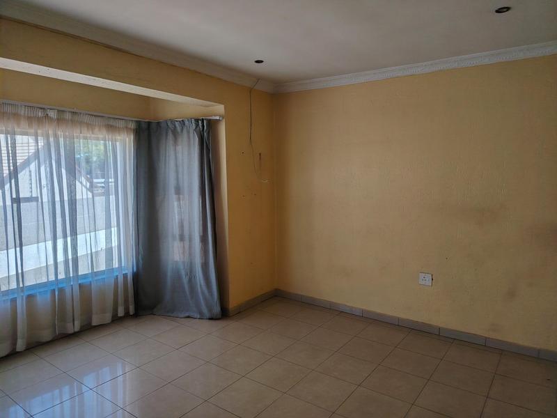 4 Bedroom Property for Sale in Liefde en Vrede Gauteng
