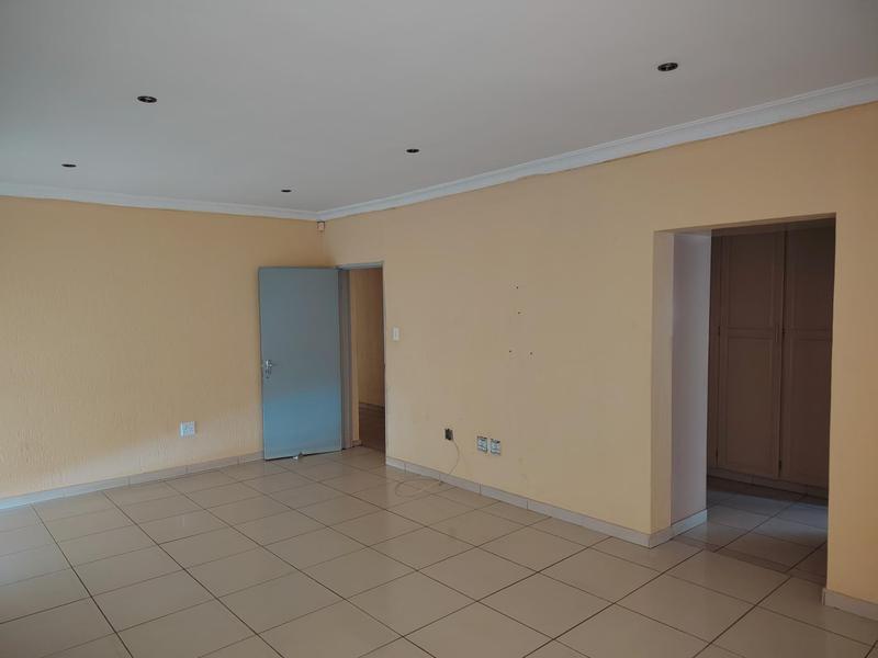 4 Bedroom Property for Sale in Liefde en Vrede Gauteng
