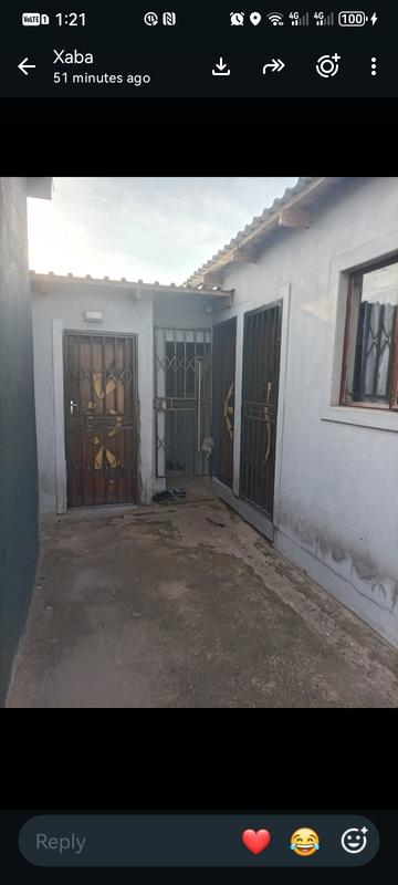 2 Bedroom Property for Sale in Thinasonke Gauteng