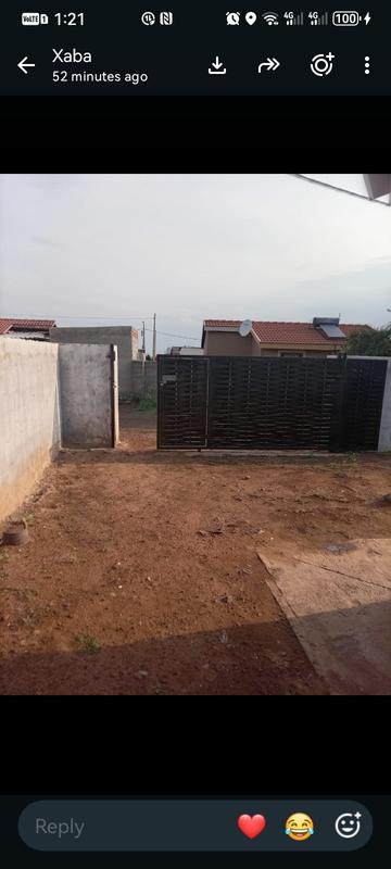 2 Bedroom Property for Sale in Thinasonke Gauteng