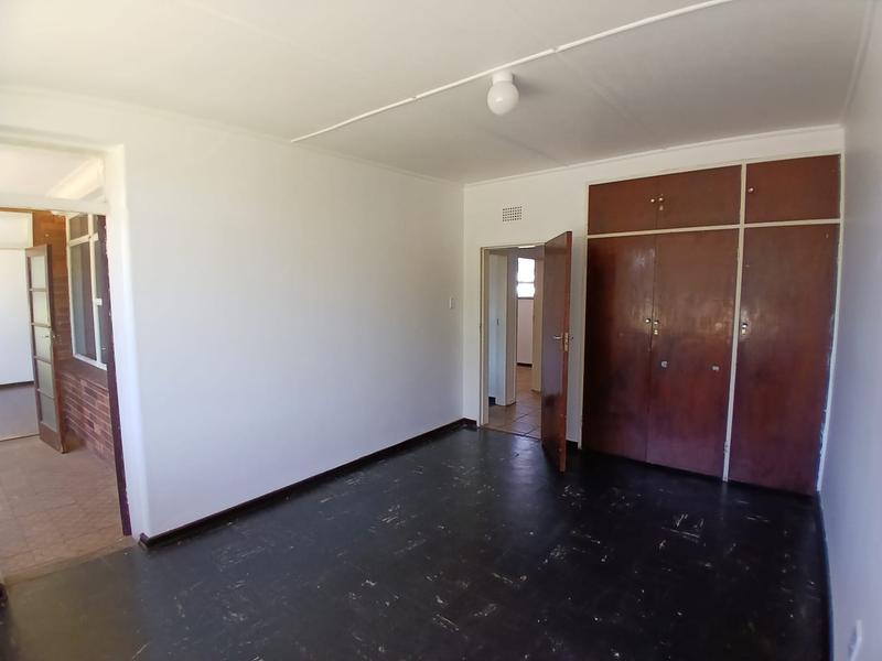 To Let 2 Bedroom Property for Rent in Greenhills Gauteng