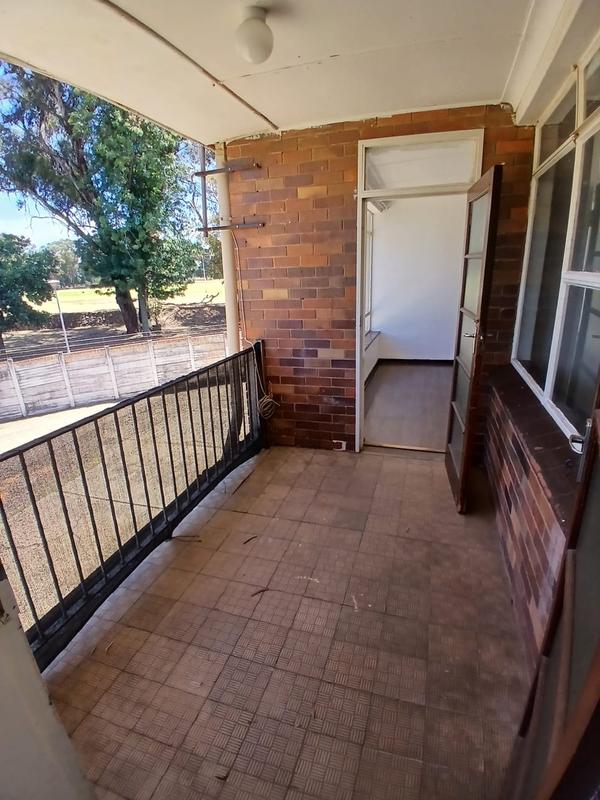 To Let 2 Bedroom Property for Rent in Greenhills Gauteng