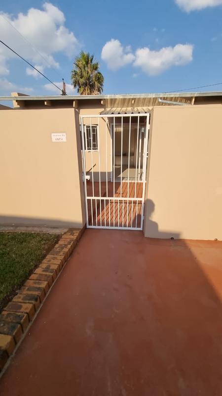 To Let 1 Bedroom Property for Rent in Randgate Gauteng