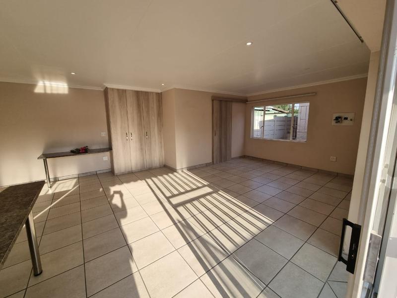 To Let 1 Bedroom Property for Rent in Randgate Gauteng