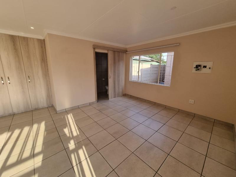 To Let 1 Bedroom Property for Rent in Randgate Gauteng
