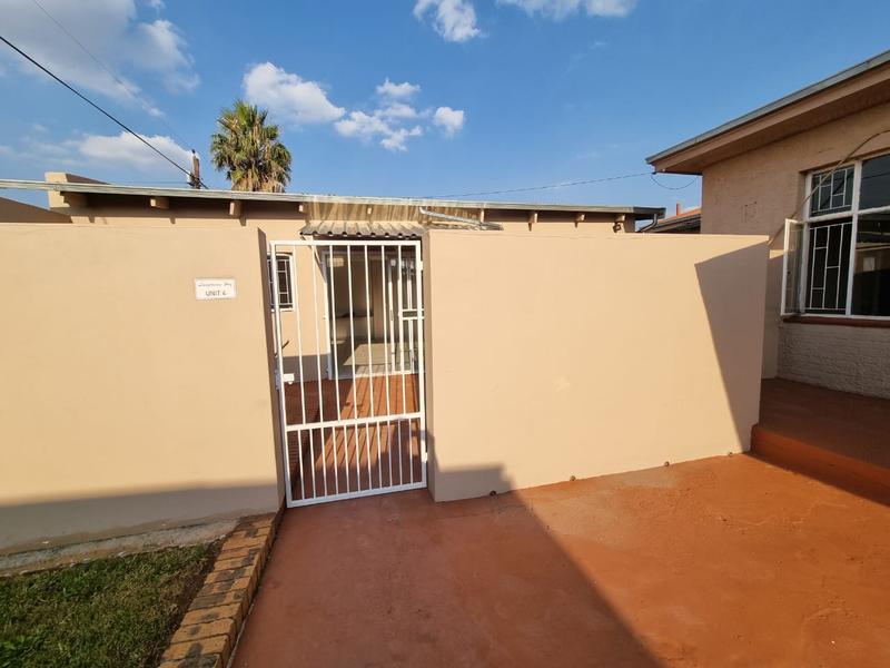 To Let 1 Bedroom Property for Rent in Randgate Gauteng