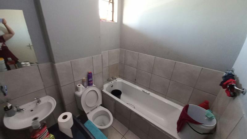 2 Bedroom Property for Sale in Elandspoort Gauteng