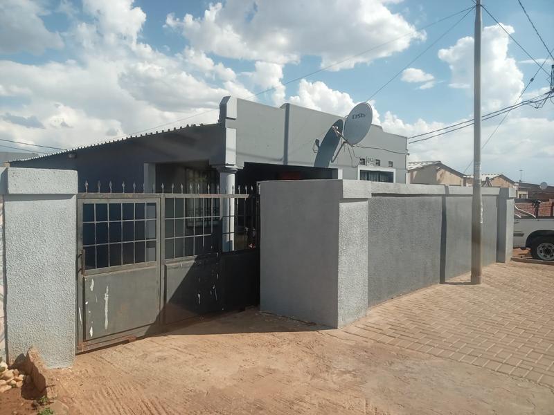 2 Bedroom Property for Sale in Doornkop Gauteng