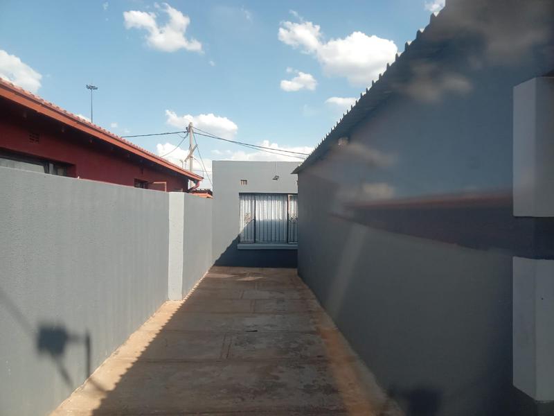 2 Bedroom Property for Sale in Doornkop Gauteng