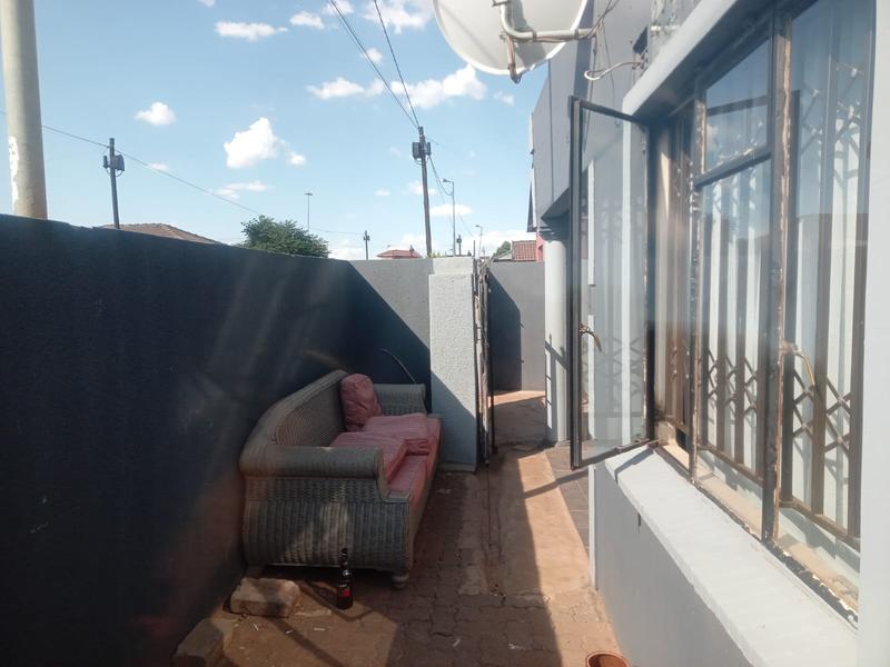 2 Bedroom Property for Sale in Doornkop Gauteng