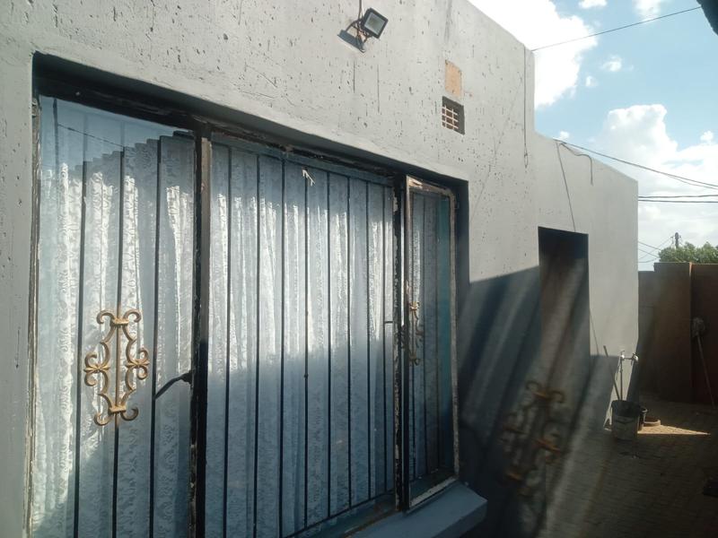 2 Bedroom Property for Sale in Doornkop Gauteng