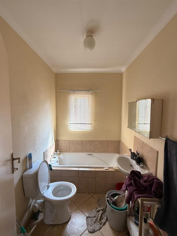 2 Bedroom Property for Sale in Olievenhoutbosch Gauteng