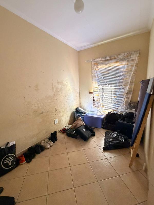 2 Bedroom Property for Sale in Olievenhoutbosch Gauteng