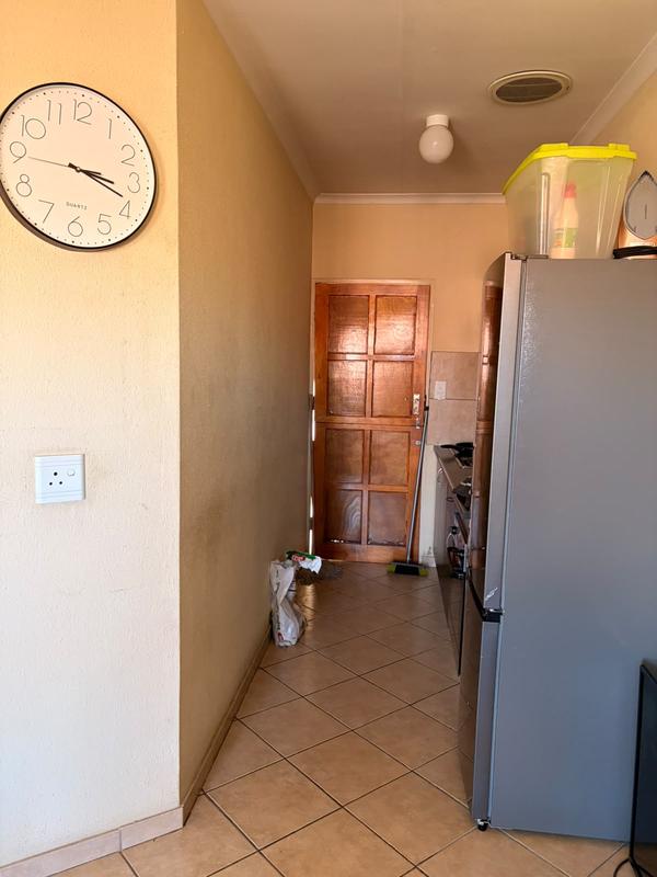 2 Bedroom Property for Sale in Olievenhoutbosch Gauteng