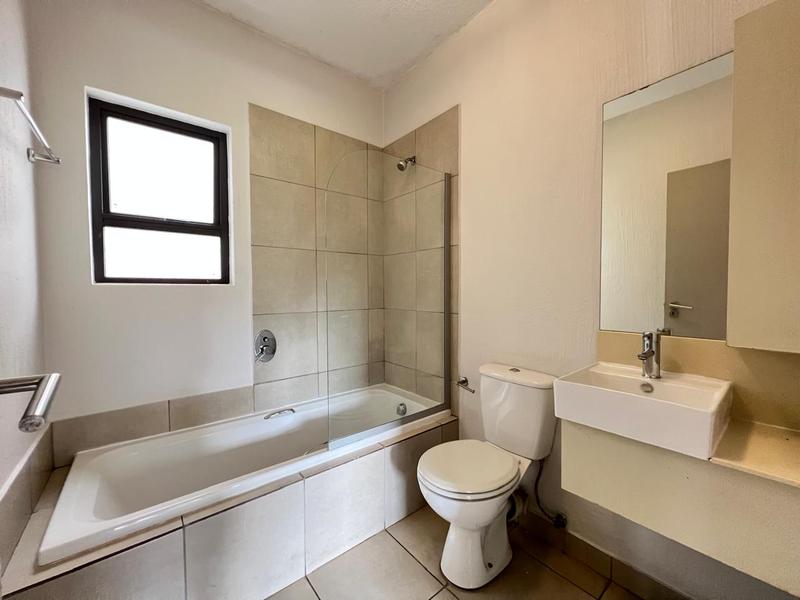 To Let 3 Bedroom Property for Rent in Fourways Gauteng