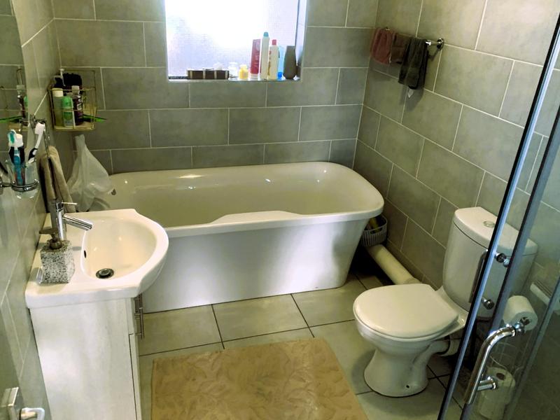 2 Bedroom Property for Sale in Jansenpark Gauteng