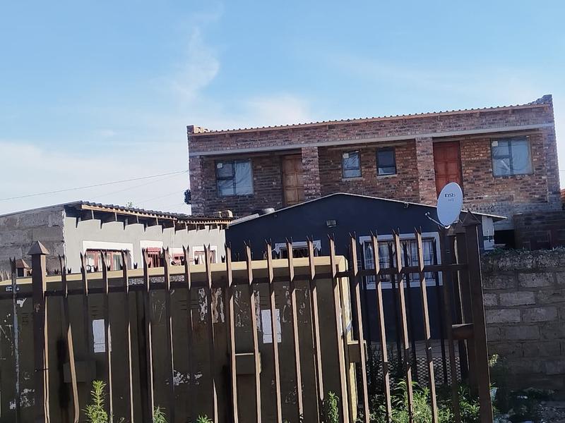 8 Bedroom Property for Sale in Olievenhoutbosch Gauteng