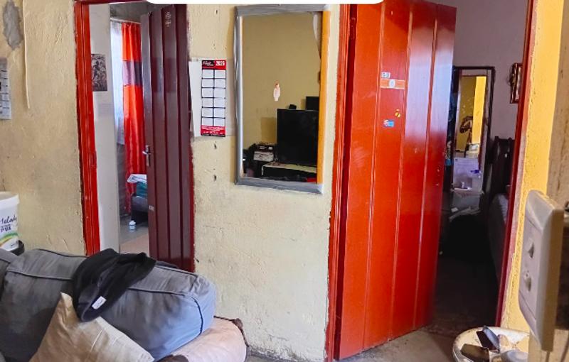 7 Bedroom Property for Sale in Olievenhoutbosch Gauteng