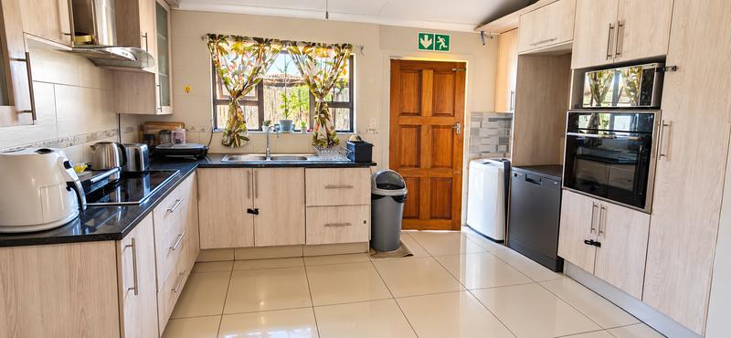 4 Bedroom Property for Sale in The Reeds Gauteng