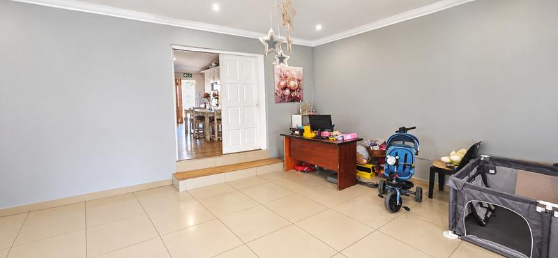 4 Bedroom Property for Sale in The Reeds Gauteng